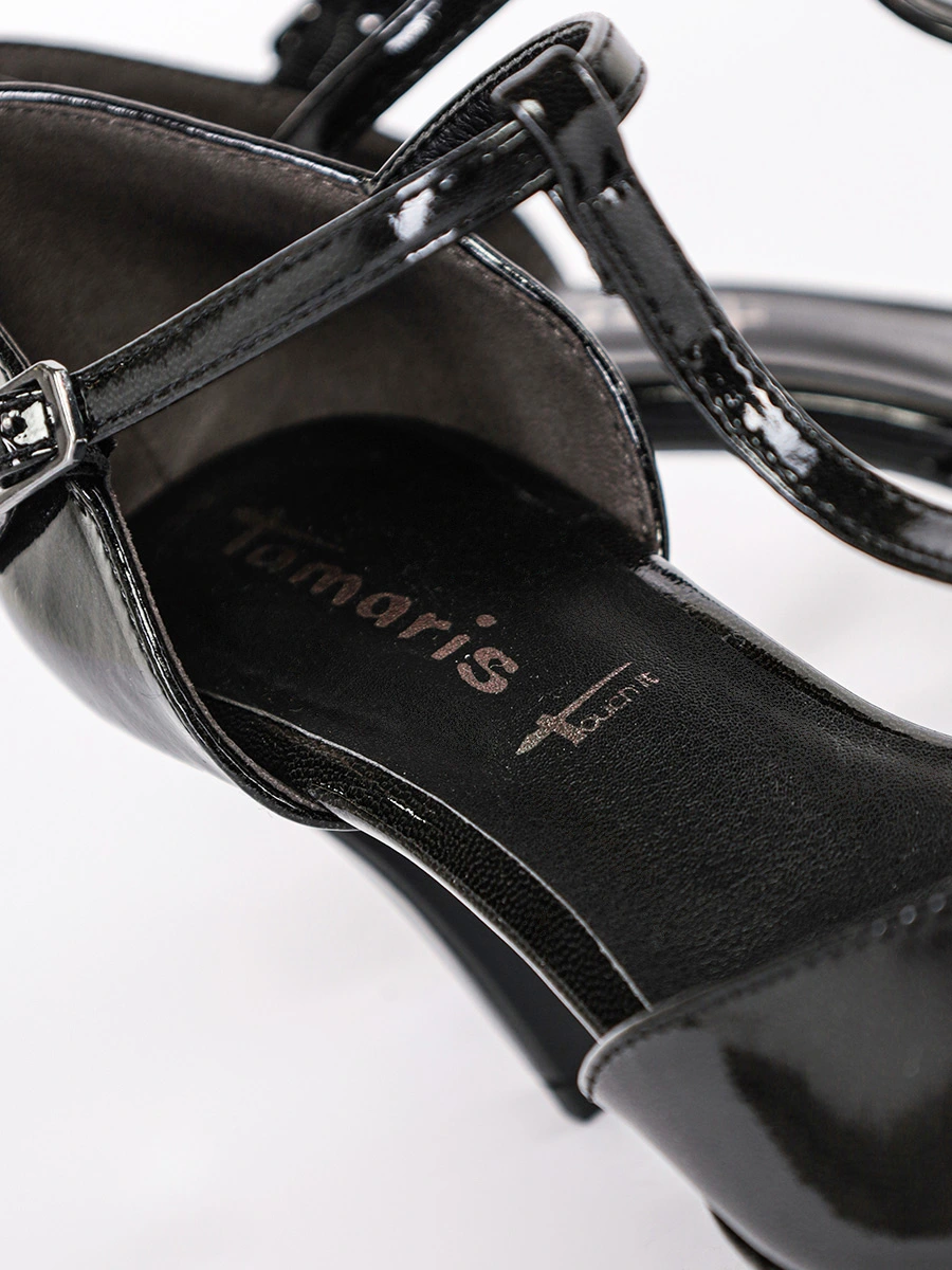 Туфли черного цвета лакированные с т-образным ремешком